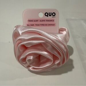 NEW QUO Light Pink Satin Rose Hair Scrunchy